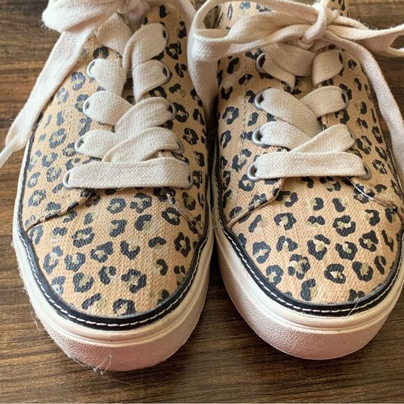 TOMS Lace Up Alex Leopard Print Lace Up Tan/Black Canvas Sneaker Shoes Size 6 - Picture 7 of 9